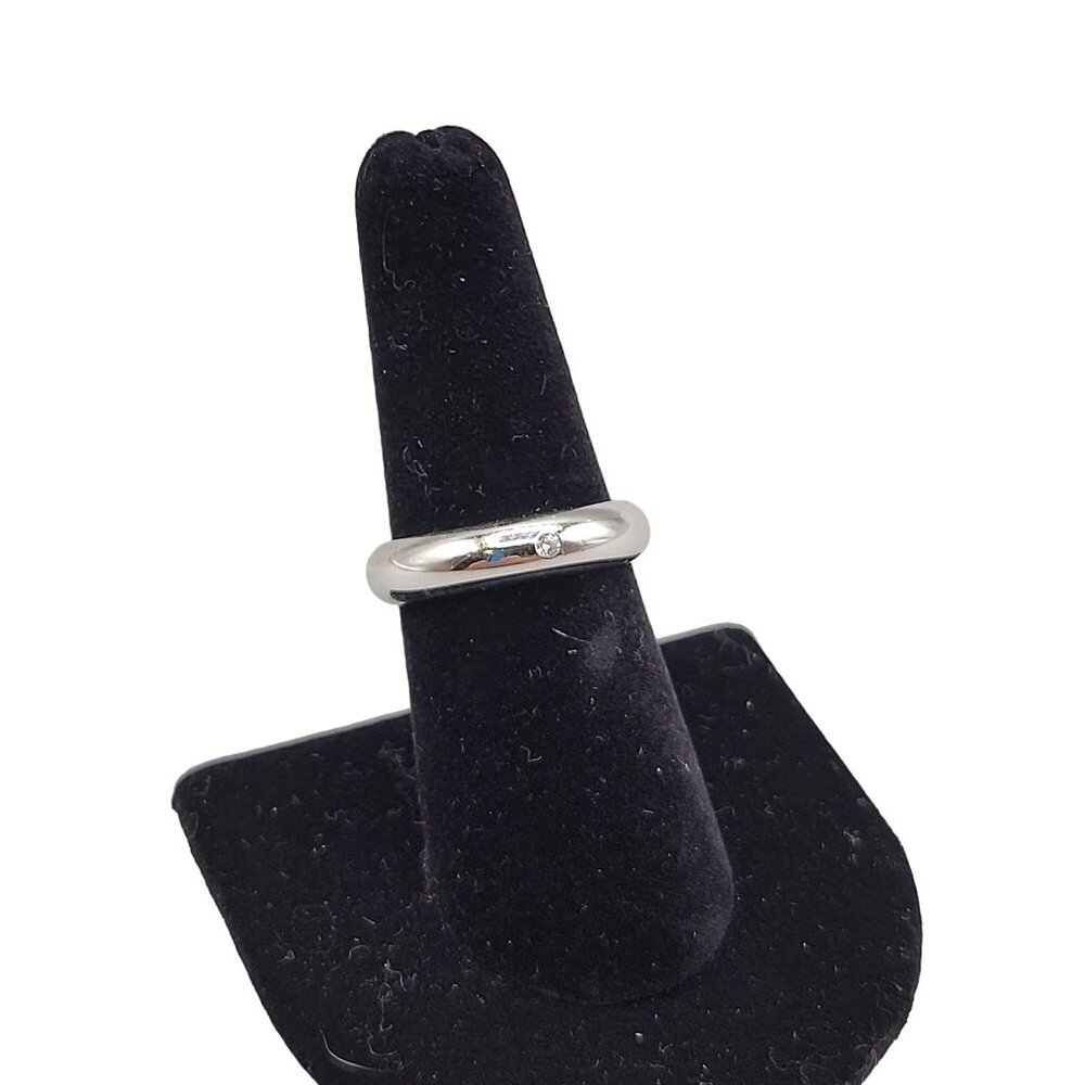 Cubic Zirconia Women's Ring Silver Tone Band Size 7.5